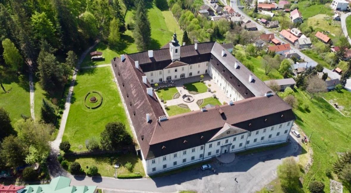 Villa U Polovnika *